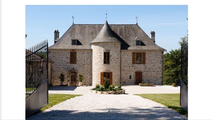 7 bedrooms house for sale in  France