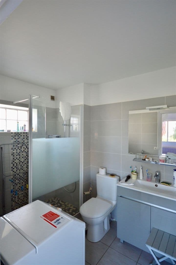 1 bedroom apartment for sale in Royan, France - Image 2