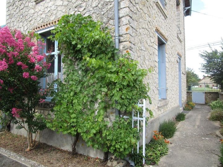 2 bedrooms house for sale in  France