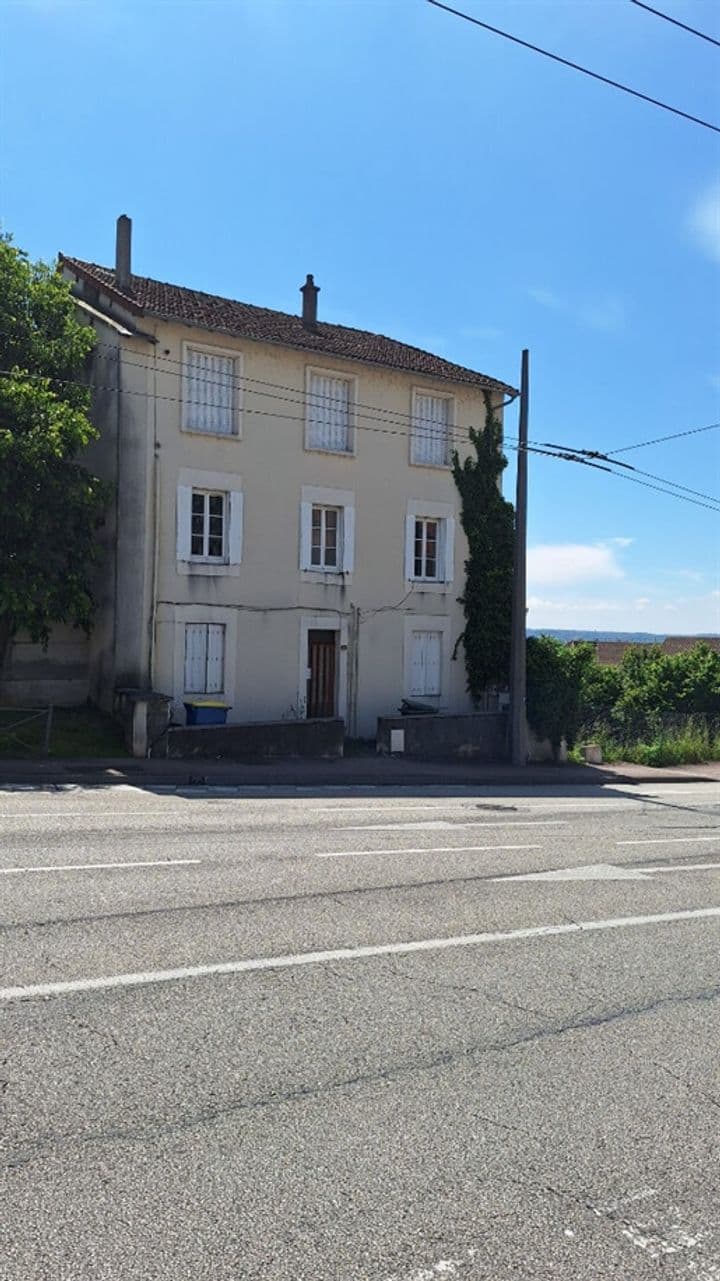 Building for sale in Limoges, France