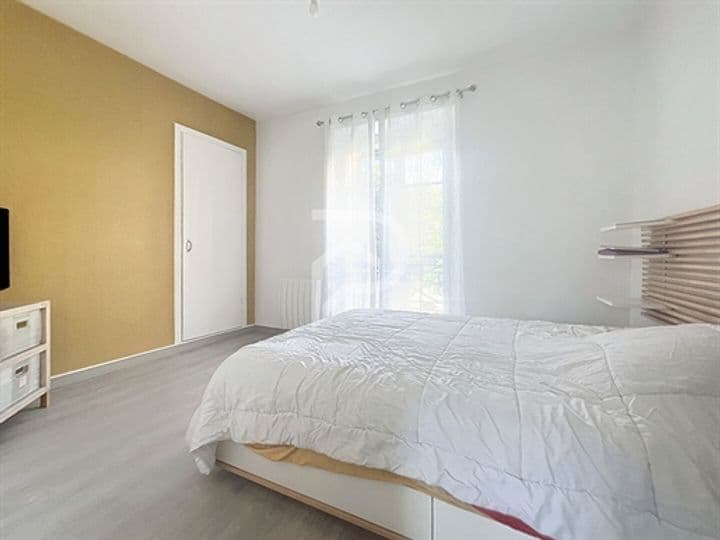 1 bedroom apartment for sale in Bourg-la-Reine, France - Image 3