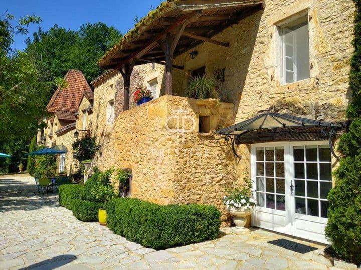 9 bedrooms house for sale in  France - Image 3