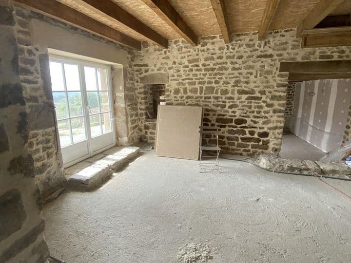 5 bedrooms house for sale in Peyrat-le-Chateau, France - Image 2