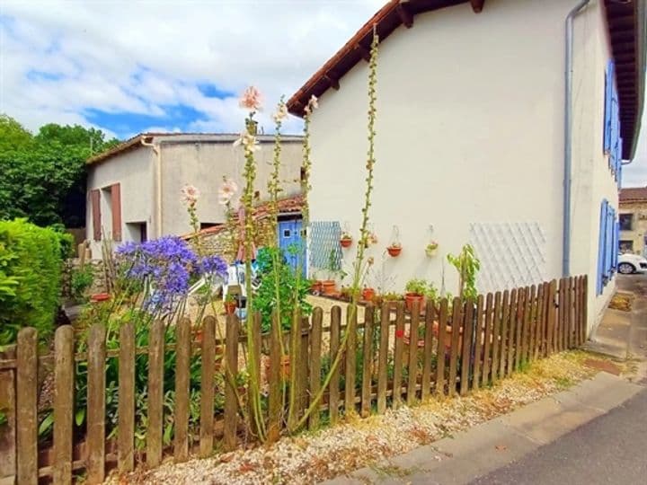 3 bedrooms house for sale in Saint-Genis-de-Saintonge, France - Image 8