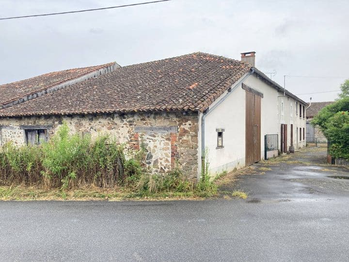 4 bedrooms house for sale in abzac, France