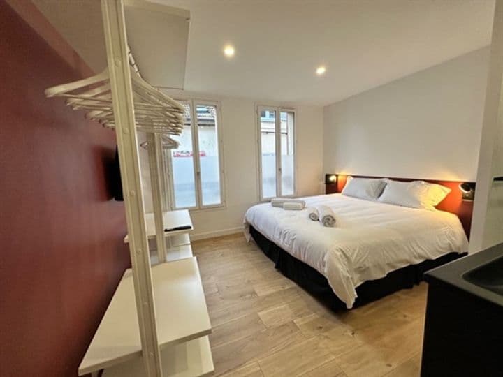 1 bedroom apartment for sale in Montereau-Fault-Yonne, France - Image 5