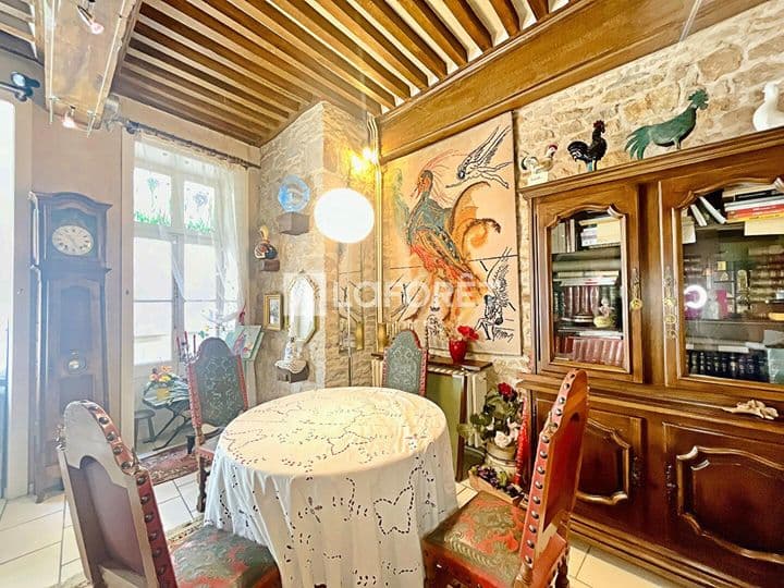 3 bedrooms building for sale in Saint-Amour, France