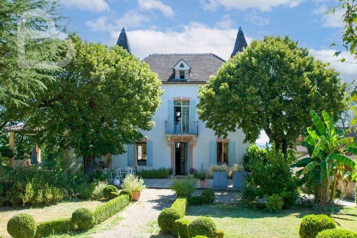 7 bedrooms house for sale in puy l eveque, France