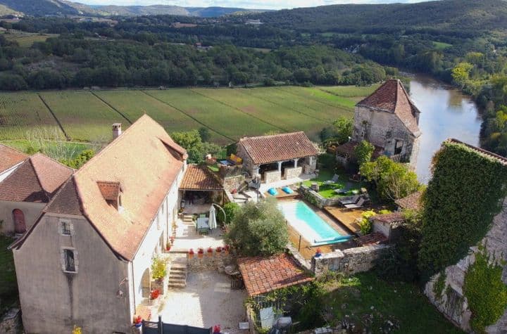 6 bedrooms house for sale in CALVIGNAC, France