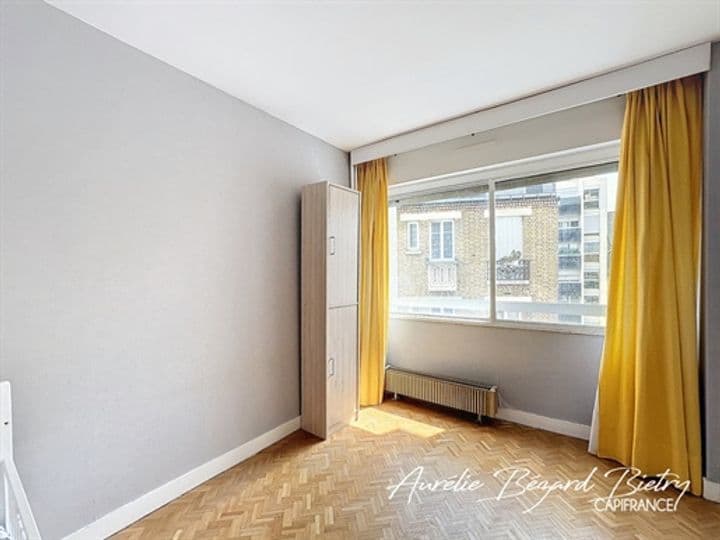 1 bedroom apartment for sale in Paris 15eme, France - Image 2