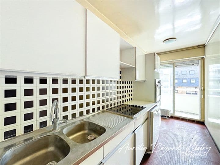 1 bedroom apartment for sale in Paris 15eme, France - Image 8