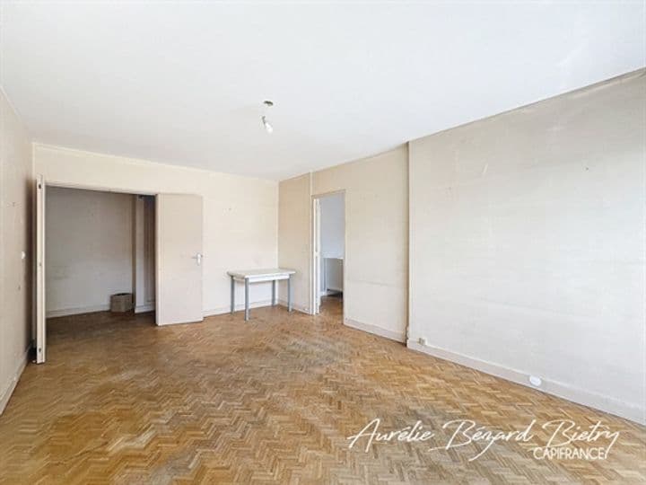 1 bedroom apartment for sale in Paris 15eme, France - Image 3