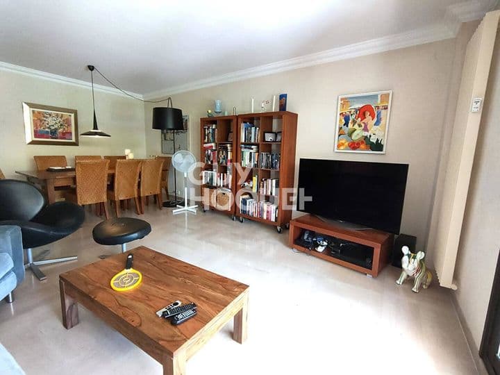 2 bedrooms house for sale in  France - Image 9