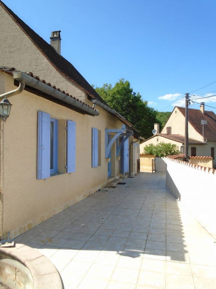 4 bedrooms house for sale in montignac, France