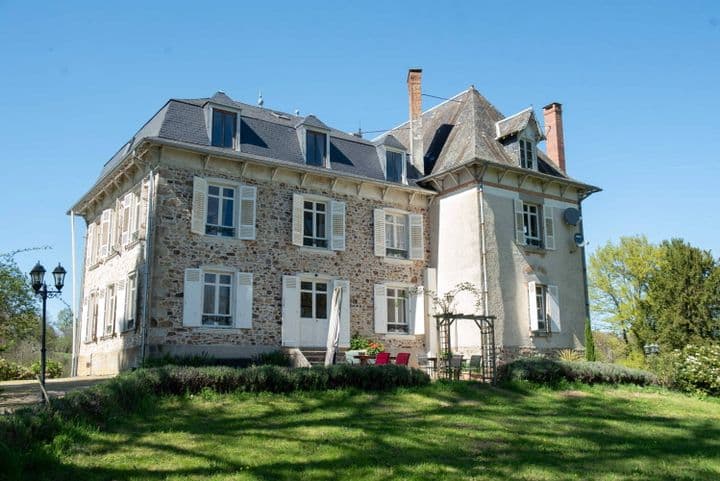 6 bedrooms house for sale in st yrieix la perche, France - Image 2