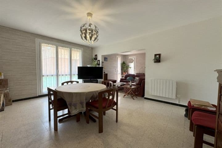 2 bedrooms apartment for sale in Apt, France - Image 2