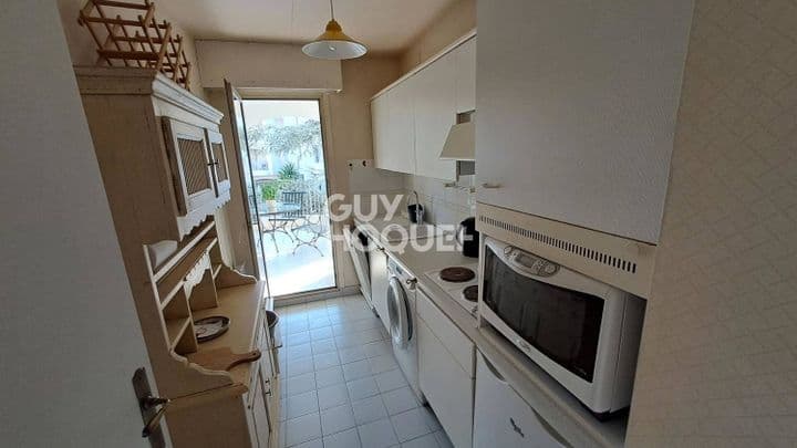 1 bedroom house for sale in  France - Image 4