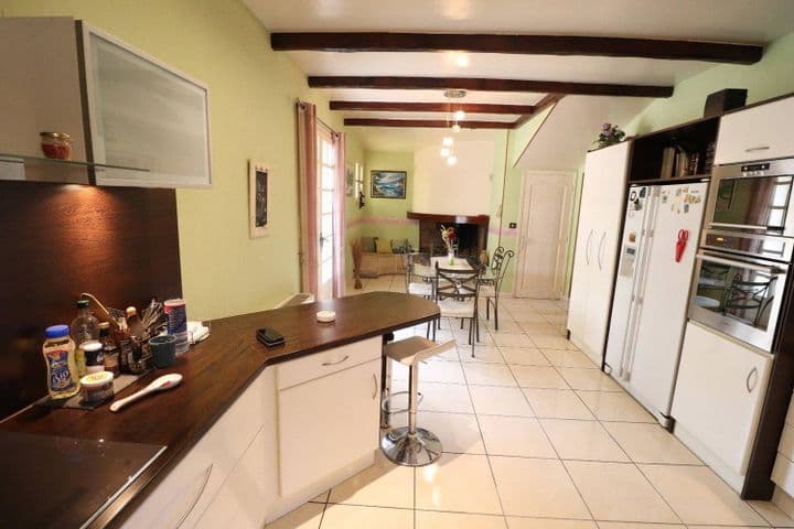 5 bedrooms house for sale in  France - Image 8