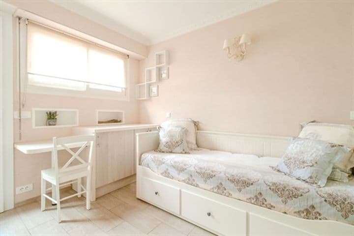 Apartment for sale in Cannes, France - Image 2