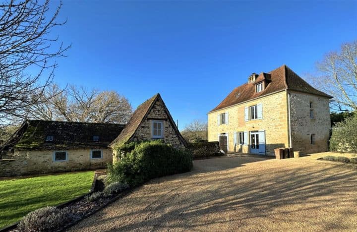 4 bedrooms house for sale in Genis, France - Image 6