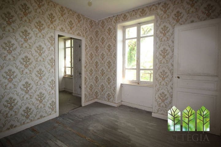 9 bedrooms house for sale in Marcillat-en-Combraille, France - Image 11