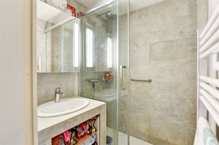 2 bedrooms apartment for sale in Cannes, France - Image 2