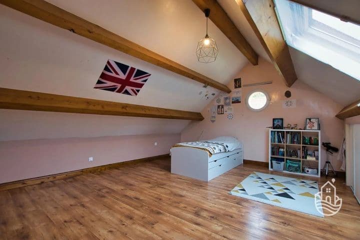 5 bedrooms house for sale in  France - Image 10