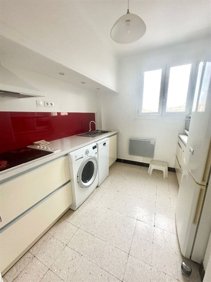 2 bedrooms apartment for sale in Narbonne, France