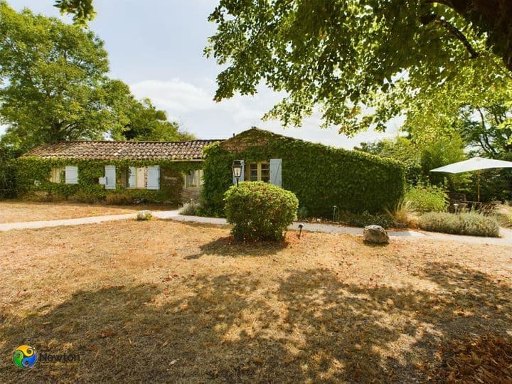 6 bedrooms house for sale in Montaigu-de-Quercy, France