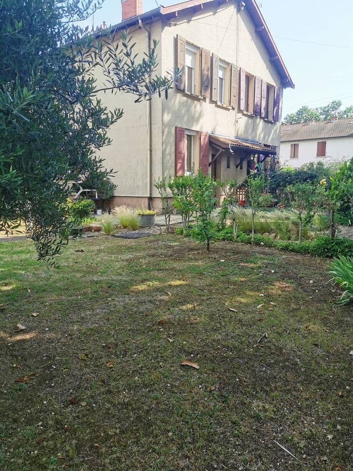 2 bedrooms house for sale in st priest, France - Image 2