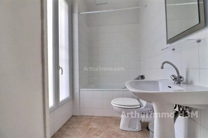 1 bedroom building for sale in Paris 18eme, France - Image 3