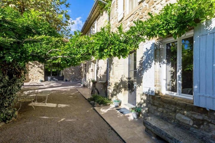 8 bedrooms house for sale in  France