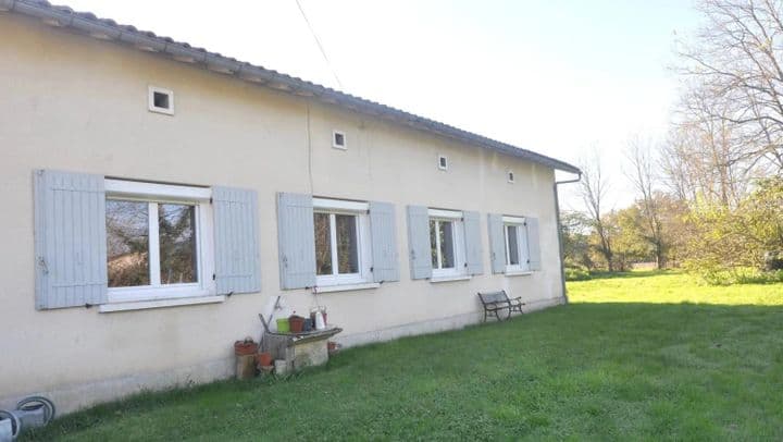 2 bedrooms house for sale in  France - Image 12