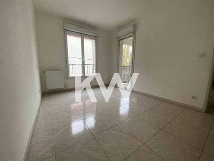 Apartment for sale in Nimes, France - Image 3