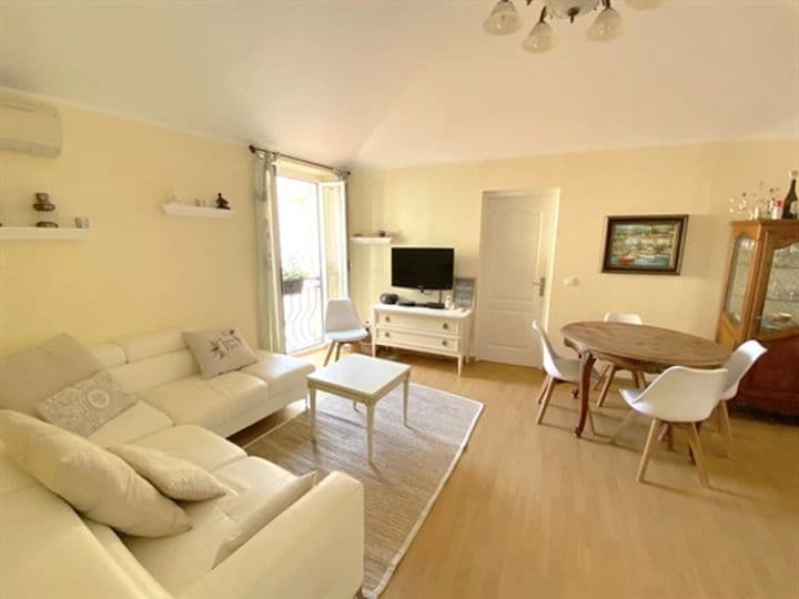 Apartment for sale in Villefranche-sur-Mer, France - Image 9