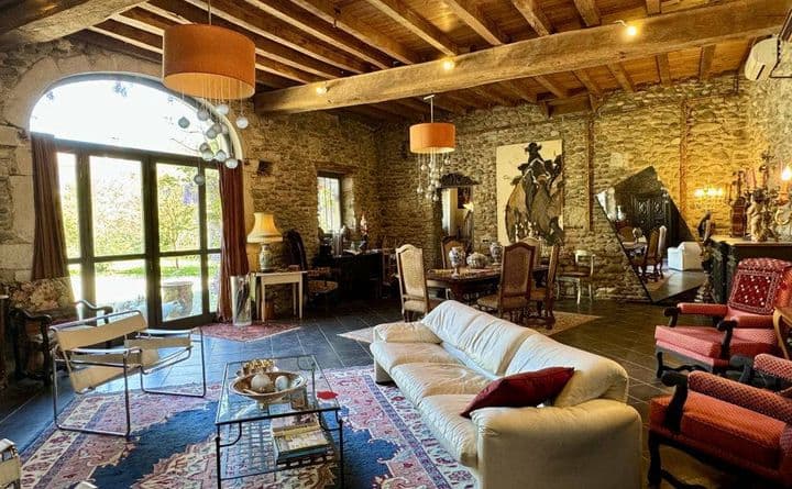 9 bedrooms house for sale in Sauveterre de Bearn, France - Image 8