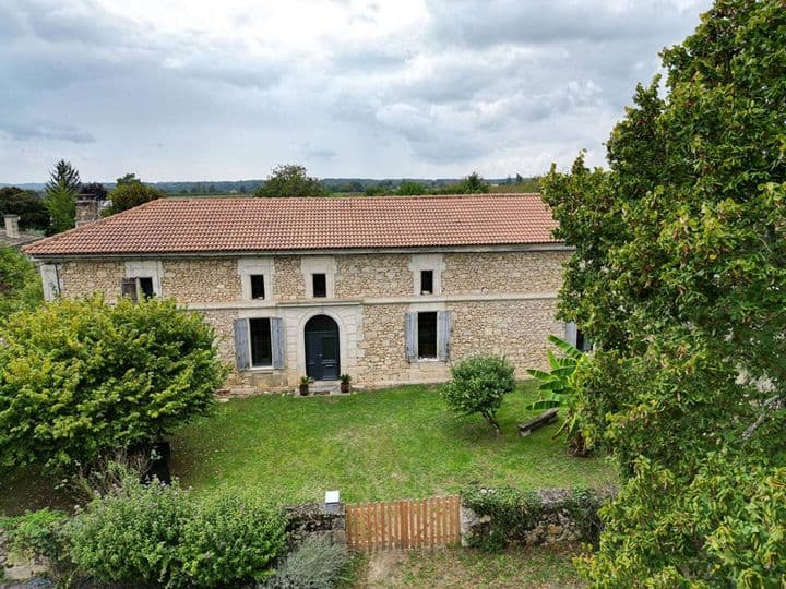 4 bedrooms house for sale in  France