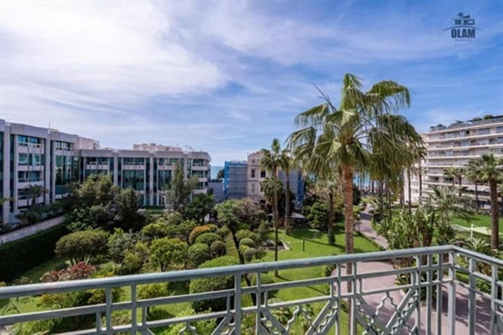 3 bedrooms apartment for sale in Cannes, France - Image 11