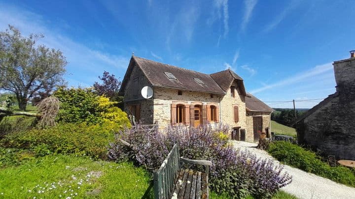 4 bedrooms house for sale in  France