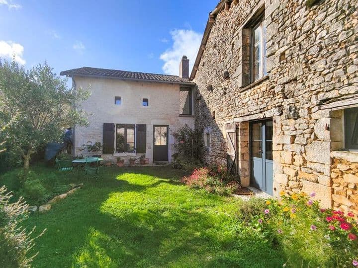 2 bedrooms house for sale in Valence En Poitou, France