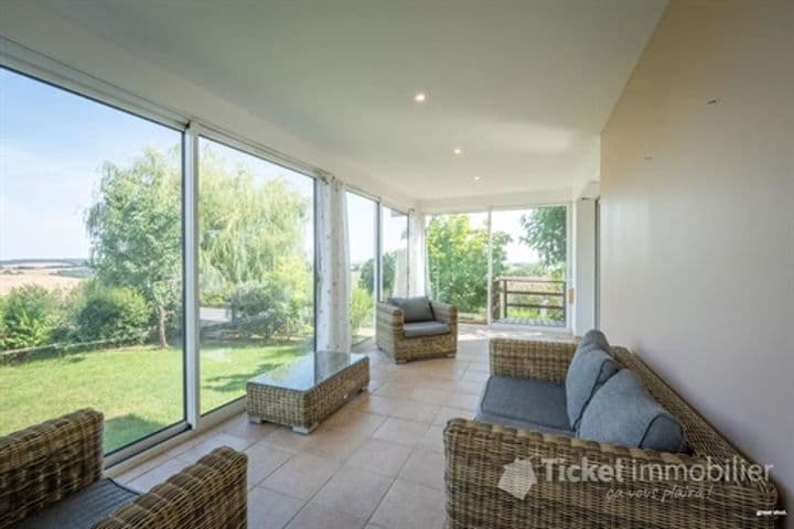 House for sale in Thil, France - Image 2