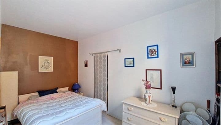 1 bedroom apartment for sale in Nimes, France - Image 4