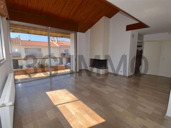 5 bedrooms house for sale in Saint-Esteve, France - Image 3