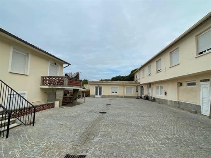 Apartment for sale in Bollene, France - Image 4