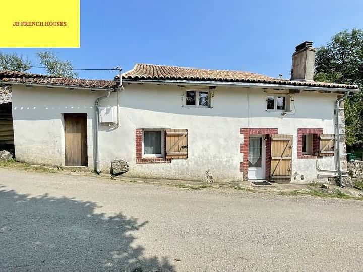 1 bedroom house for sale in  France - Image 8