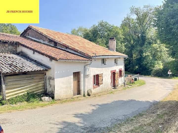 1 bedroom house for sale in  France - Image 5
