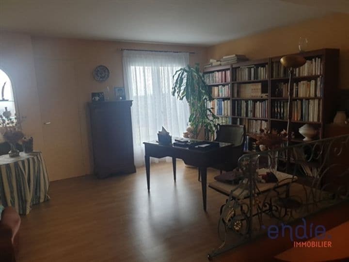 3 bedrooms apartment for sale in Montlucon, France - Image 8