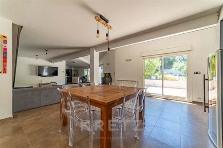 4 bedrooms house for sale in Nimes, France - Image 2