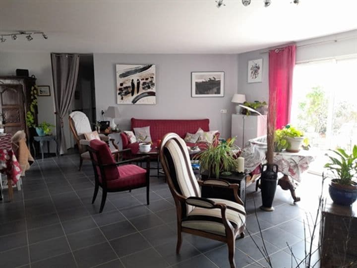 3 bedrooms house for sale in Renaison, France - Image 9