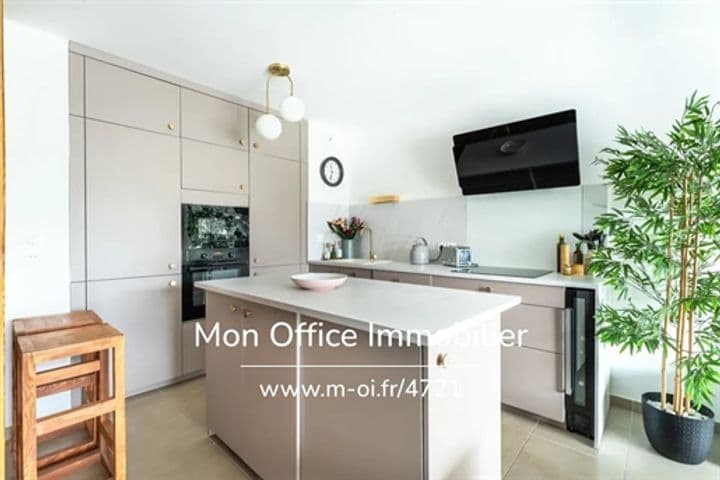 2 bedrooms apartment for sale in Plan-de-Cuques, France